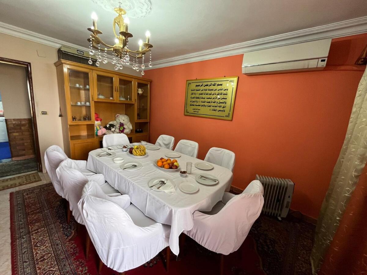 Spacious Family - 10 Min Away From Airport Apartment