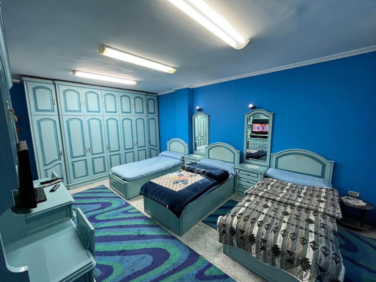 Spacious Family - 10 Min Away From Airport Apartment *