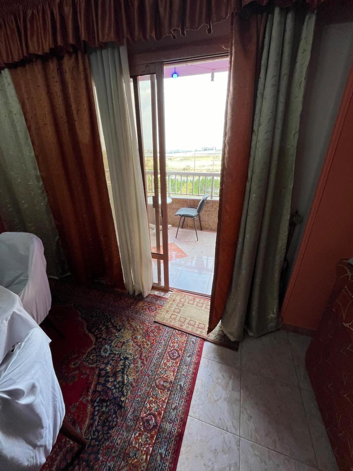 Spacious Family - 10 Min Away From Airport * Cairo